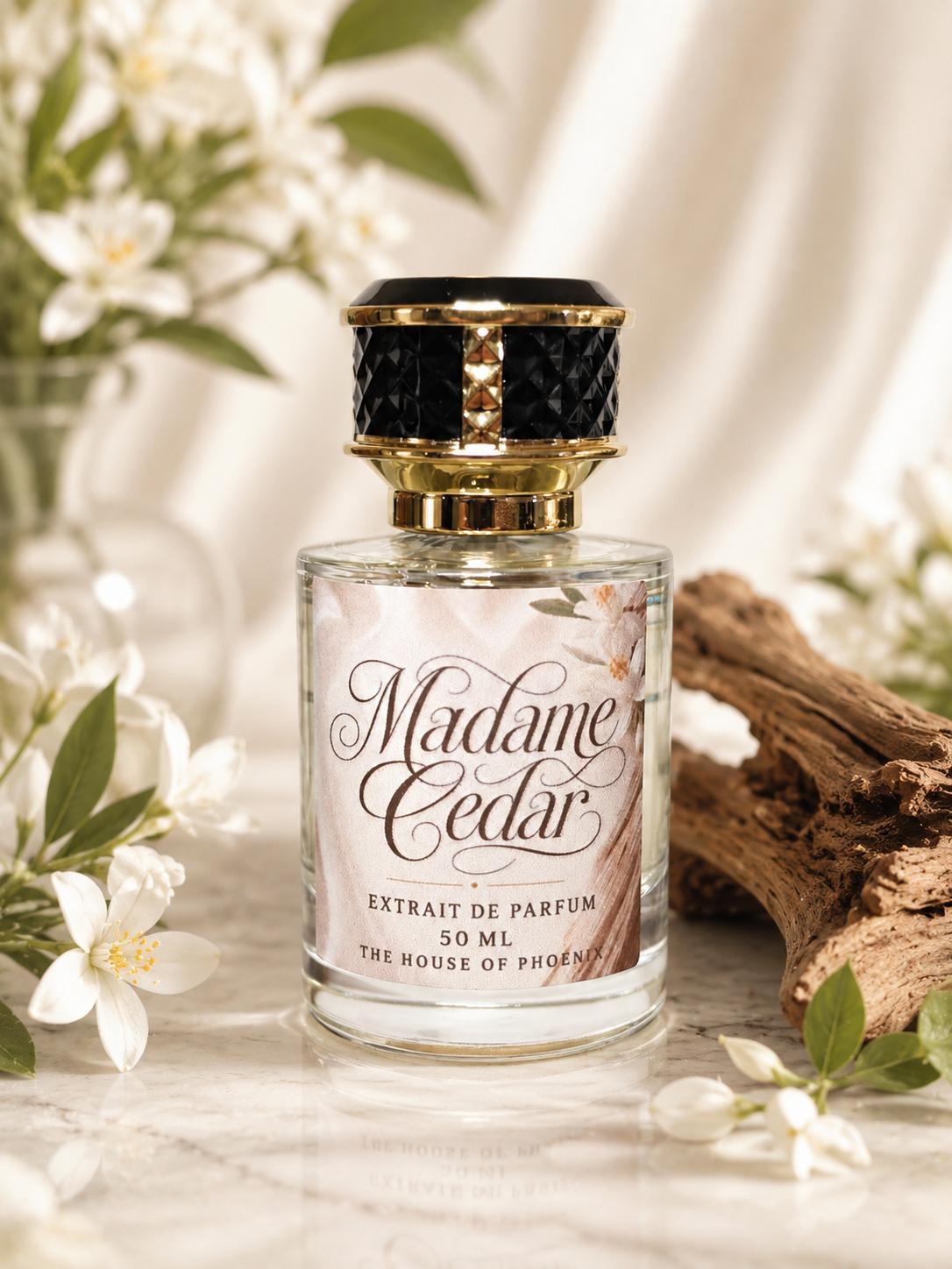 Madame Cedar Extrait De Parfum Spray for Unisex by The House of Phoenix - Image 2